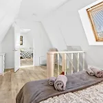 Апартаменты Old Town Penthouse 2 Bedroom On Two Floors *