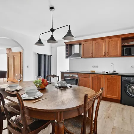 Old Town Penthouse 2 Bedroom On Two Floors * Tallinn