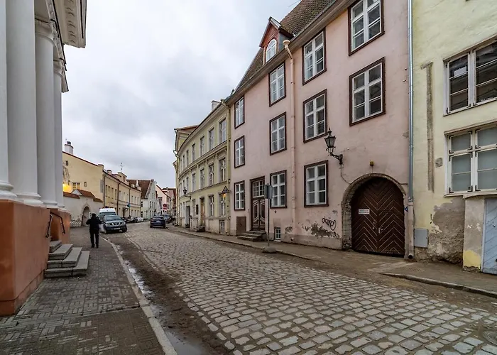 Apartman Old Town Penthouse 2 Bedroom On Two Floors