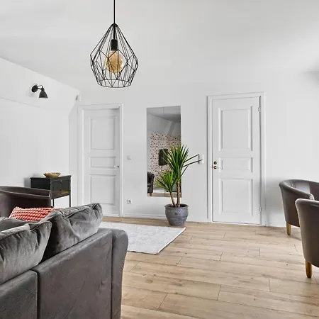 Old Town Penthouse 2 Bedroom On Two Floors 아파트 *