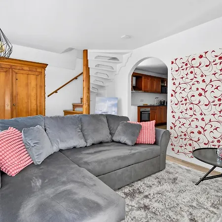 Old Town Penthouse 2 Bedroom On Two Floors * Tallin